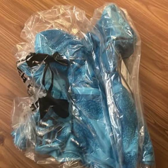 BRAND NEW boy youth under armour stunt sport shorts size L & XL - Picture 2 of 3